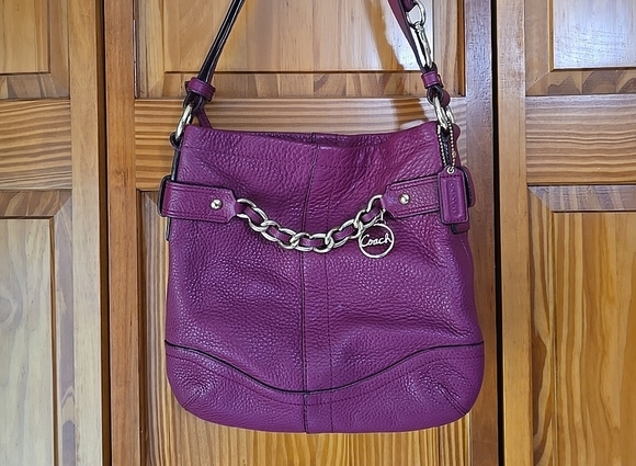 Coach Pebbled Leather Shoulder Bag 19722 - Picture 1 of 10